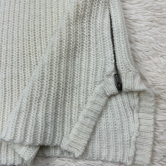 AEO Side Zip Sweater Size M - Picture 5 of 9